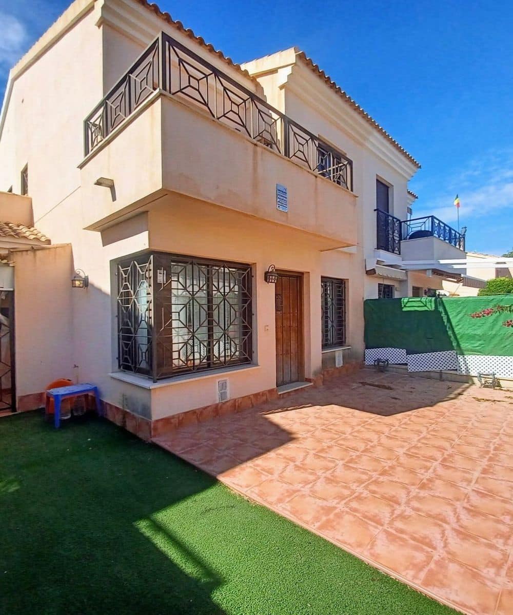 Recently sold by Catherine Palsrok, San Cayetano, Murcia