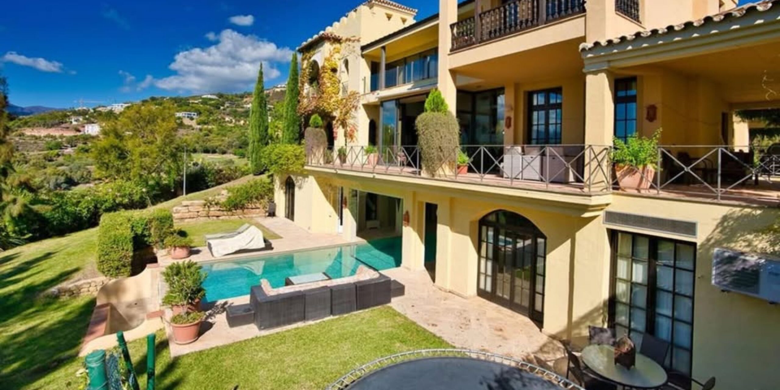 Real estate covering from Costa del Sol to Costa Brava.